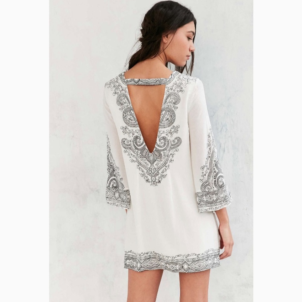 Urban Oufitters Ecote Printed Shift Dress